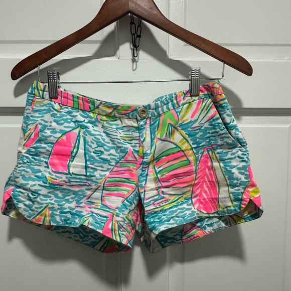 LILLY PULITZER Adie Short You Gotta Regatta Resort Beach Summer Sail Boat 0 - Picture 2 of 6